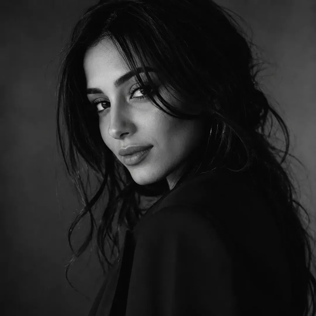 Monochrome Elegance DP — aesthetic DP for Instagram full HD profile picture